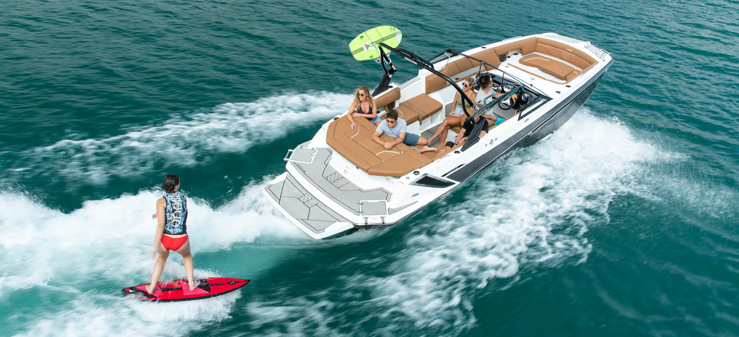 GTD 245 surf bow right